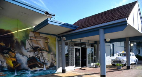 Ship Inn Motel - Lightning Ridge Tourism 0