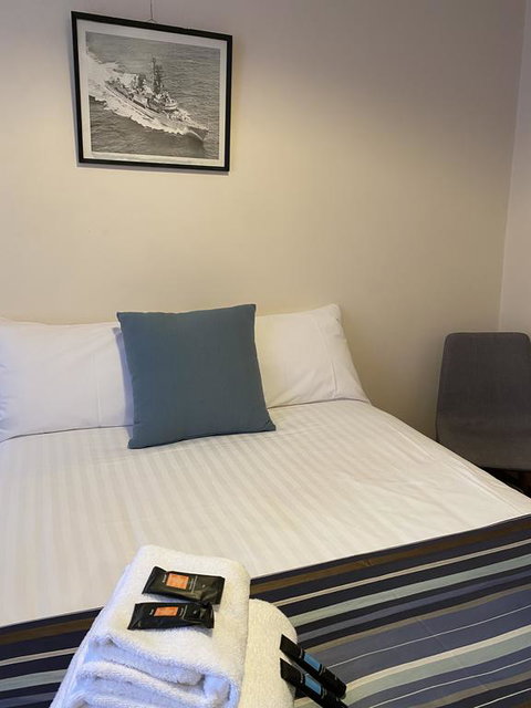 Shipwrights Arms - Lightning Ridge Tourism 3