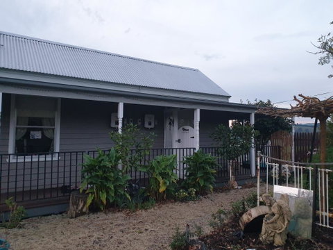 Silverbirch Cottage - Lightning Ridge Tourism 1