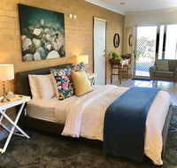 SilverWaters Waterfront Accommodation - Lightning Ridge Tourism