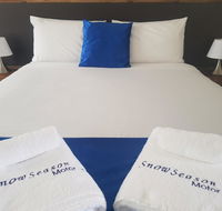 Snow Season Motor Inn - Lightning Ridge Tourism