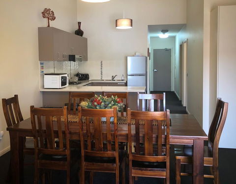 Snowstay At Heidis - Lightning Ridge Tourism 2