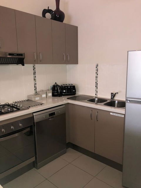 Snowstay At Heidis - Lightning Ridge Tourism 3