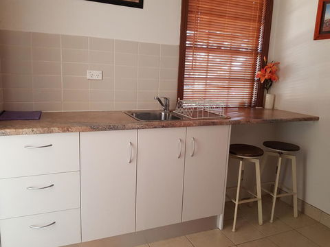 Sonja's Bed And Breakfast - Lightning Ridge Tourism 1
