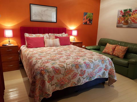 Sonja's Bed And Breakfast - Lightning Ridge Tourism 3
