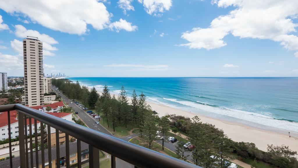 Burleigh Heads QLD Lightning Ridge Tourism