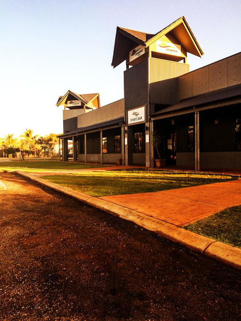 Spinifex Hotel - Lightning Ridge Tourism 3