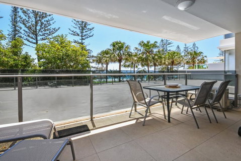 Spinnaker Apartments - Lightning Ridge Tourism 1