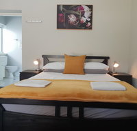 Stirling Apartments - Studio 2 - Lightning Ridge Tourism