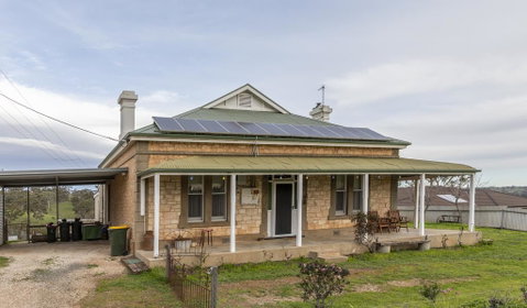 Strothers Farm House - Lightning Ridge Tourism 1