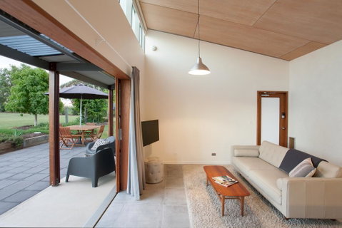 Studio 367 - Lightning Ridge Tourism 3