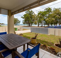 Stunning Waterfront Home with pool - Sylvan Beach Esp Bellara - Lightning Ridge Tourism