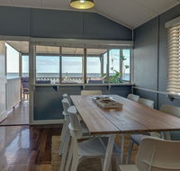 Sublime Beachfront Queenslander on the Esplanade - Lightning Ridge Tourism
