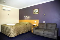 Book Rockhampton Accommodation Vacations Lightning Ridge Tourism Lightning Ridge Tourism