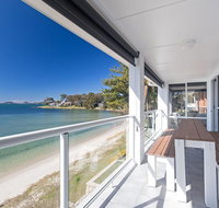 Sunrise Waters' 2/63 Soldiers Point Road - stunning waterfront property - Lightning Ridge Tourism