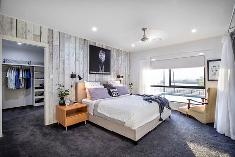 Sunset Penthouse Couples Retreat, Close To Airlie Beach, Champagne On Arrival - Lightning Ridge Tourism 0