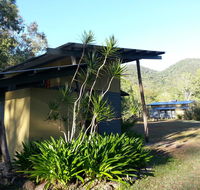 Sweetwater Lodge - Lightning Ridge Tourism