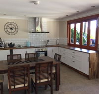 TAKURA HEIGHTS Modern Country Apartment with pool access - Lightning Ridge Tourism
