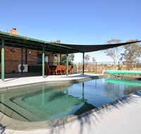 Talga Escape Rothbury with pool and views - Lightning Ridge Tourism