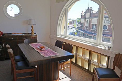 The Bank B&B West Wyalong - Lightning Ridge Tourism 2