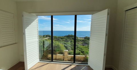 The Beach House - Port Bouvard - Lightning Ridge Tourism 3