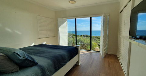 The Beach House - Port Bouvard - Lightning Ridge Tourism 2