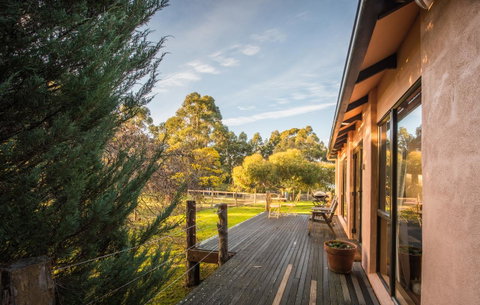 Parnella Kettering - Lightning Ridge Tourism 7