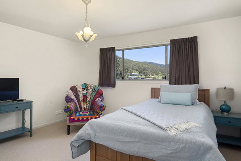 The Cove Kettering - Lightning Ridge Tourism 5