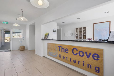 The Cove Kettering - Lightning Ridge Tourism 9