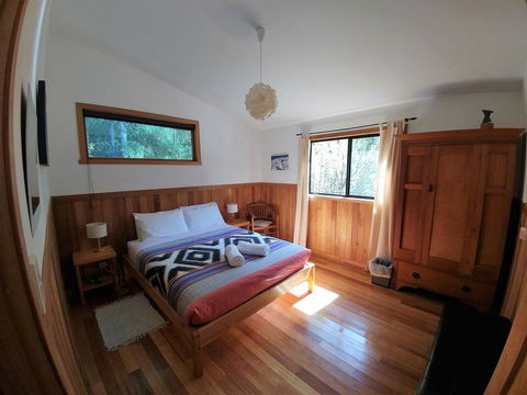 Southern Forest Accommodation - Lightning Ridge Tourism 8