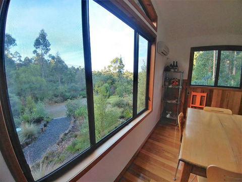 Southern Forest Accommodation - Lightning Ridge Tourism 9