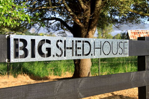 BIG.SHED.HOUSE - Lightning Ridge Tourism 10
