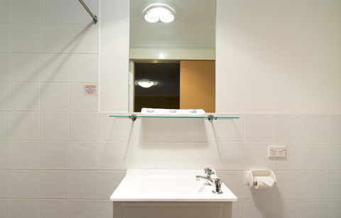 Beltana Hotel - Lightning Ridge Tourism 14