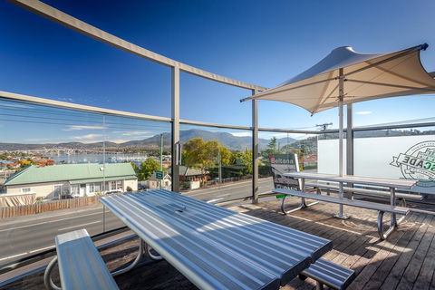 Beltana Hotel - Lightning Ridge Tourism 9