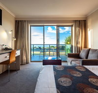 Beachfront Bicheno - Lightning Ridge Tourism