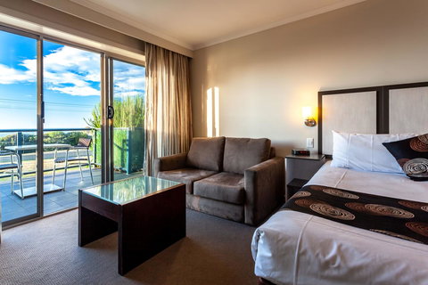 Beachfront Bicheno - Lightning Ridge Tourism 17