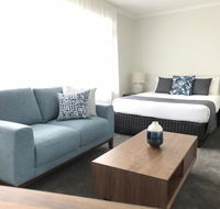 Orford Blue Waters Hotel - Lightning Ridge Tourism