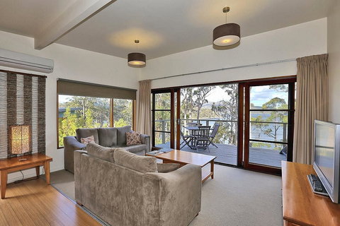 Stewarts Bay Lodge - Lightning Ridge Tourism 32