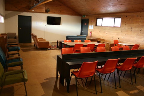 Seaview Holiday Park - Lightning Ridge Tourism 3