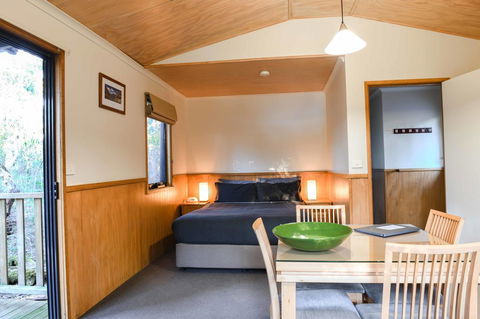 Cradle Mountain Wilderness Village - Lightning Ridge Tourism 29