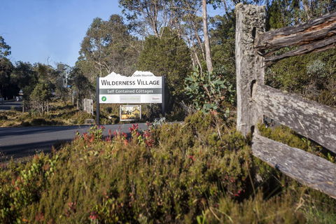 Cradle Mountain Wilderness Village - Lightning Ridge Tourism 42