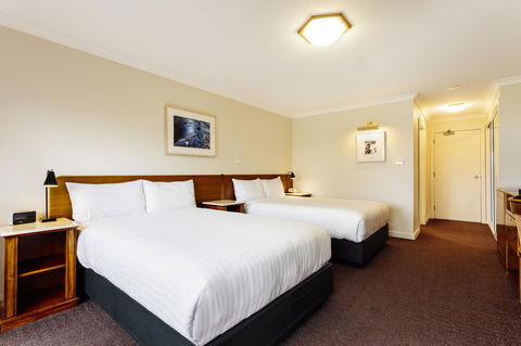 Cradle Mountain Hotel - Lightning Ridge Tourism 8