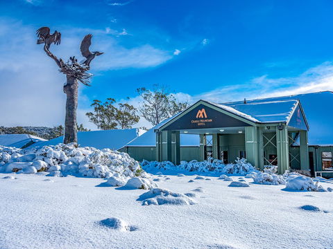 Cradle Mountain Hotel - Lightning Ridge Tourism 0
