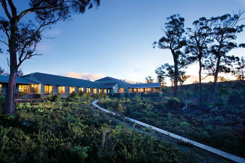 Cradle Mountain Hotel - Lightning Ridge Tourism 1