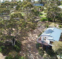 Front Row Beachfront - Lightning Ridge Tourism