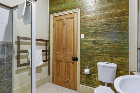 Casilda House - Lightning Ridge Tourism 4