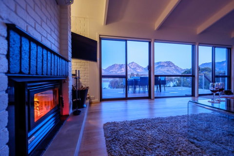 Arthouse Freycinet - Lightning Ridge Tourism 5