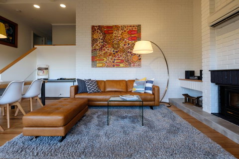 Arthouse Freycinet - Lightning Ridge Tourism 2