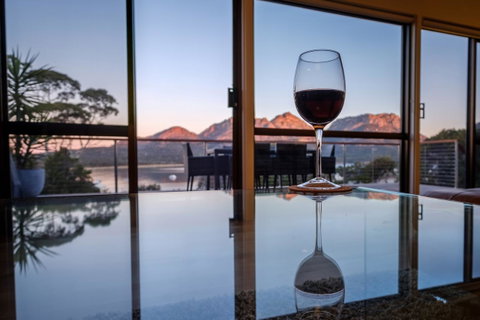 Arthouse Freycinet - Lightning Ridge Tourism 6