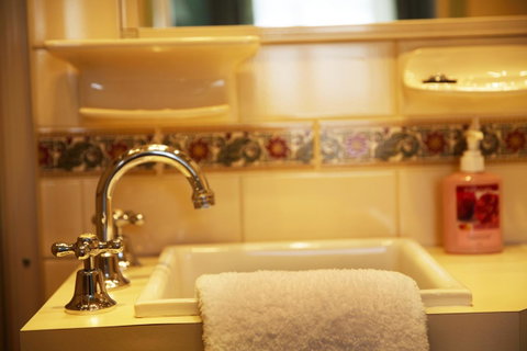 Astor Private Hotel - Lightning Ridge Tourism 3
